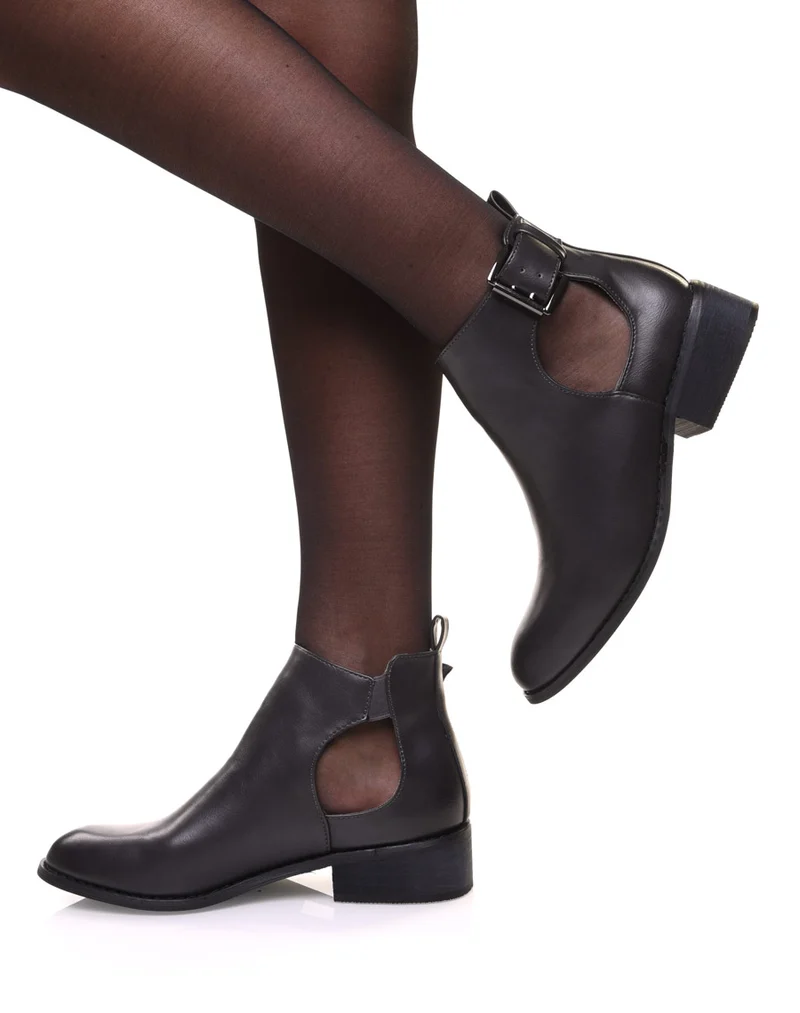 Bottines plates grises ajourées avec sangle