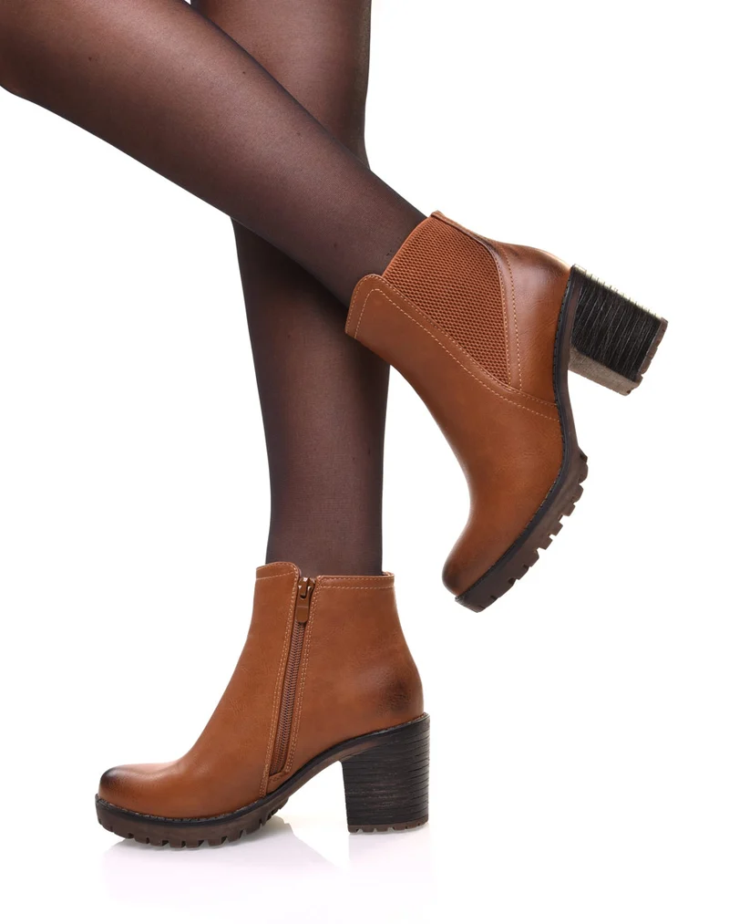 Bottines camel crantées à élastique surpiqué
