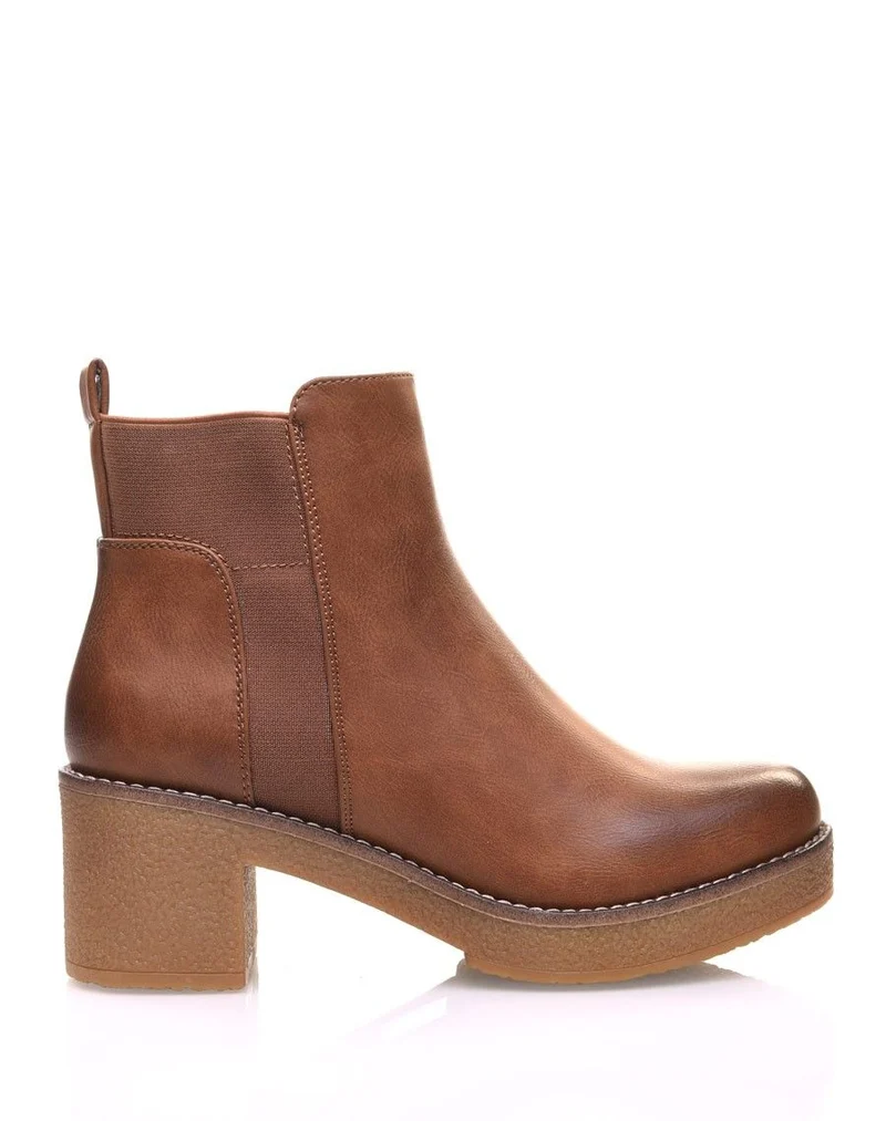 Bottines camel à semelle épaisse contrastée