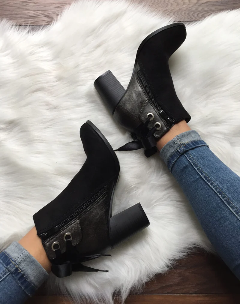 Bottines noires irisées à noeud