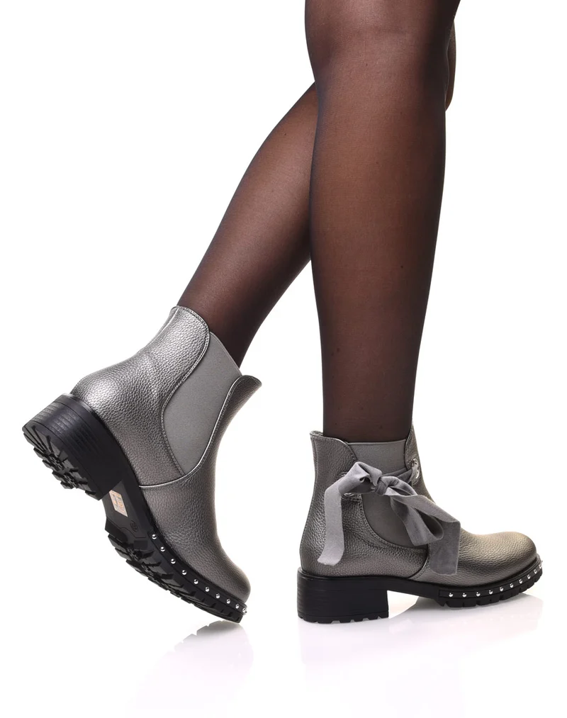 Bottines argentées à noeud