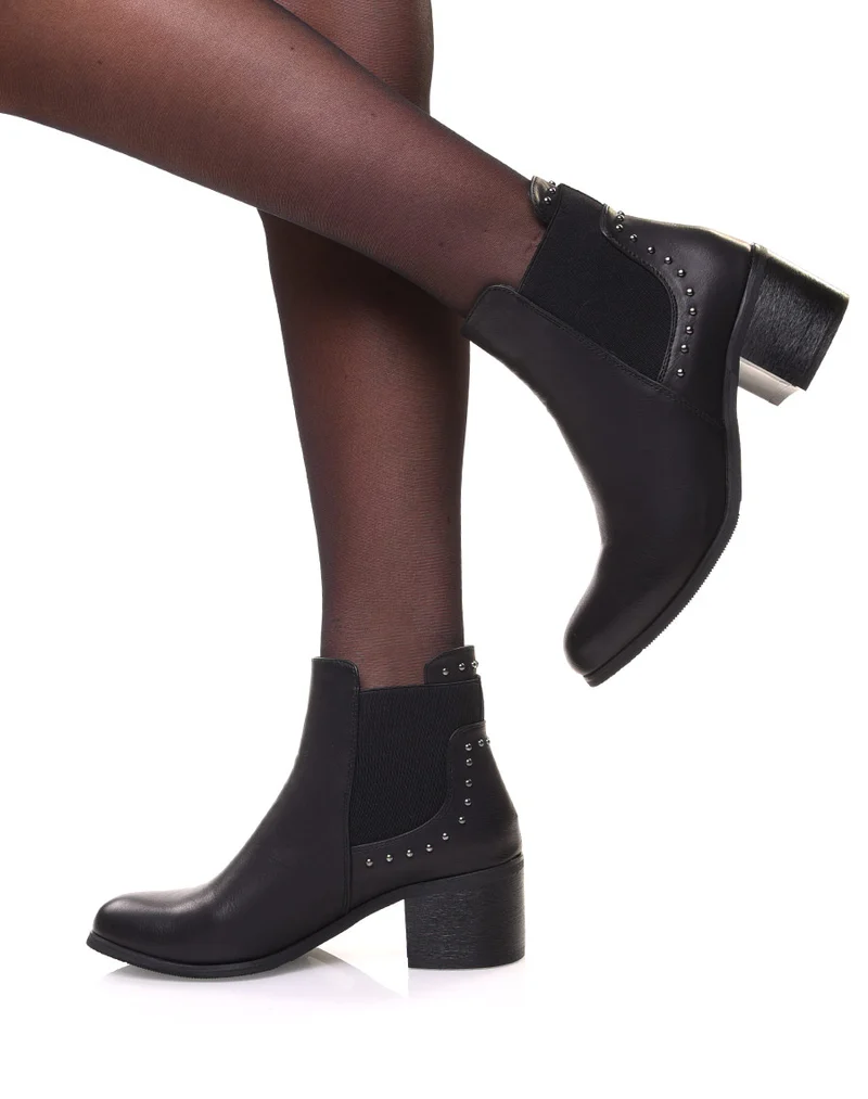 Chelsea boots noires cloutés à petits talons