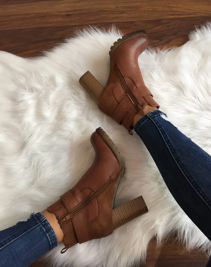 Bottines élastiques camel à talon