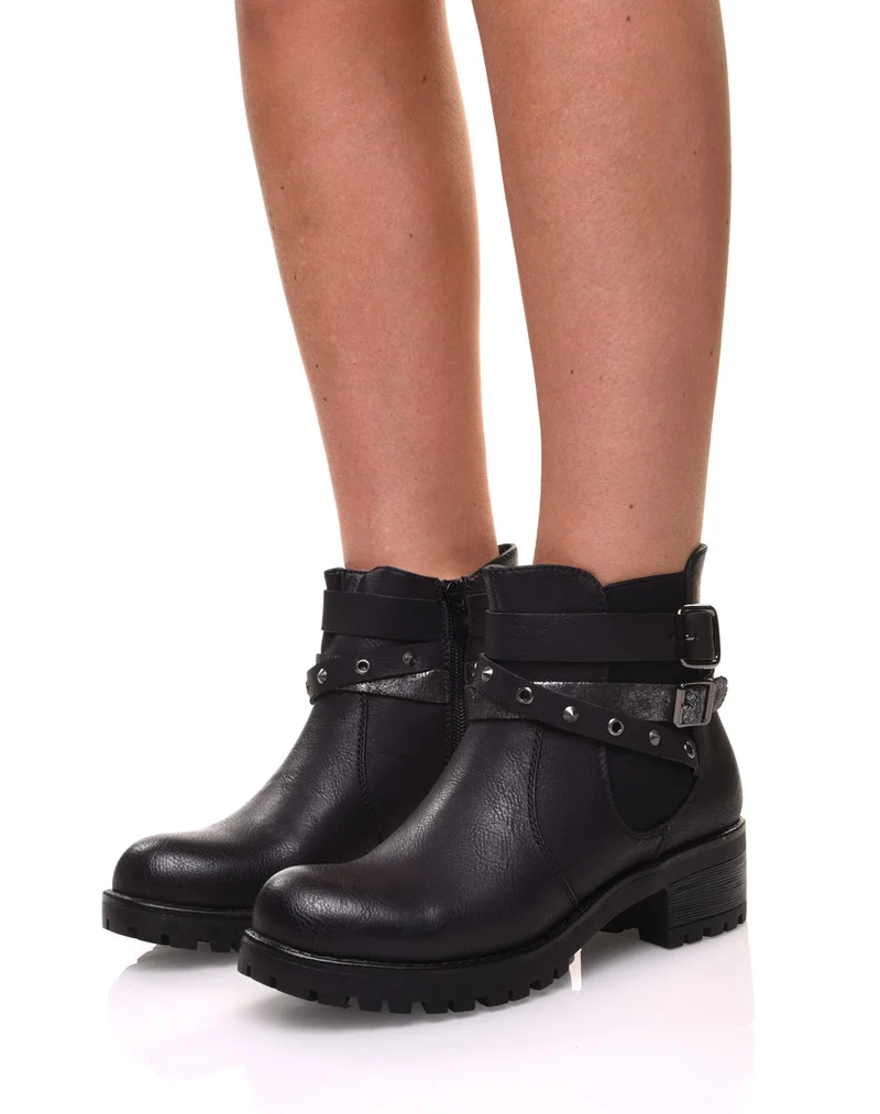 Bottines noires différentes lanières