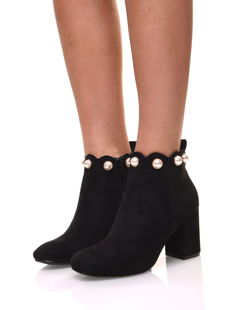 Bottines noires bordées de perles