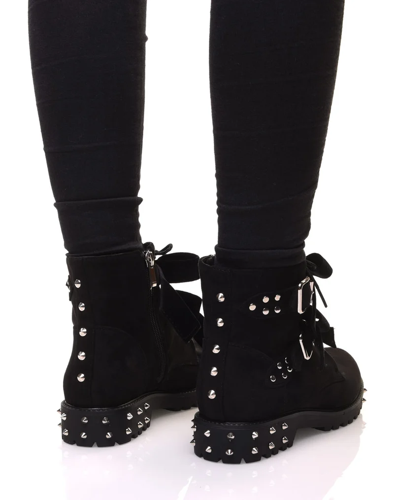 Bottines cloutées à lacets noires