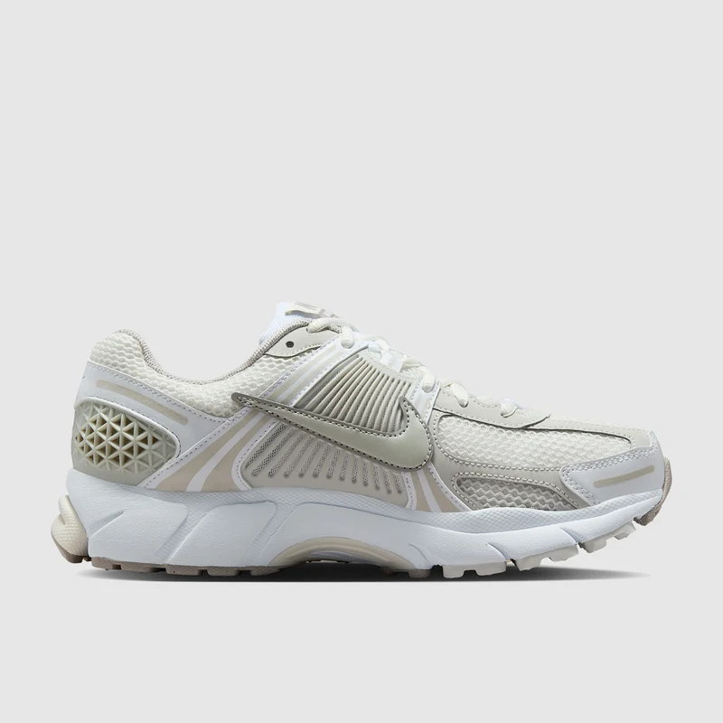 Nike Sportswear Zoom Vomero 5 pour Femme