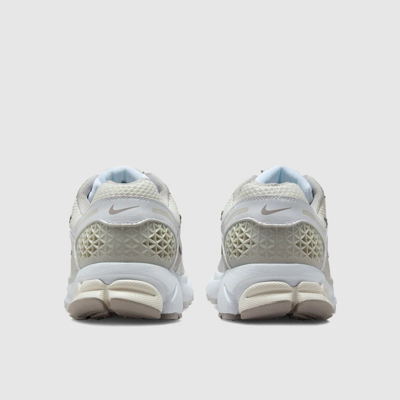 Nike Sportswear Zoom Vomero 5 pour Femme