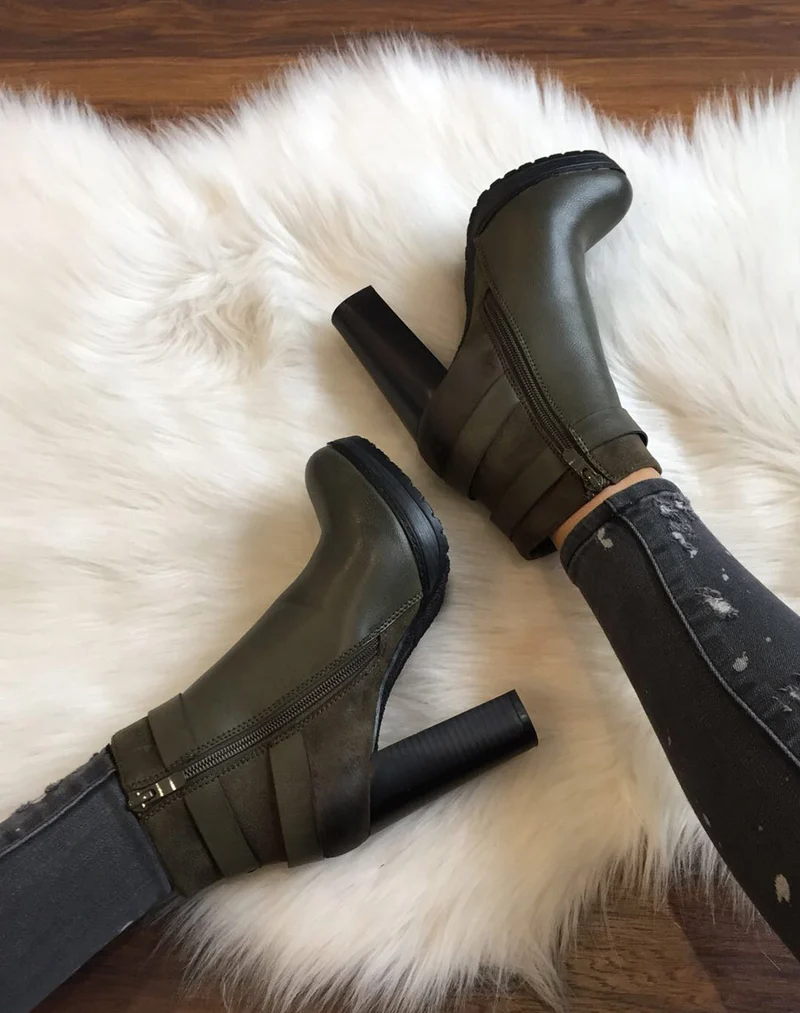 Bottines vertes à talons bi-matières