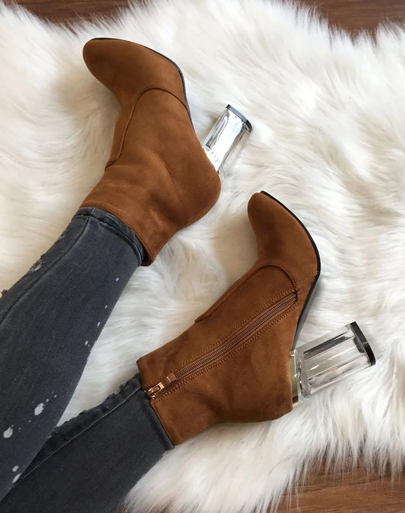 Bottines camel suédine à talons transparents