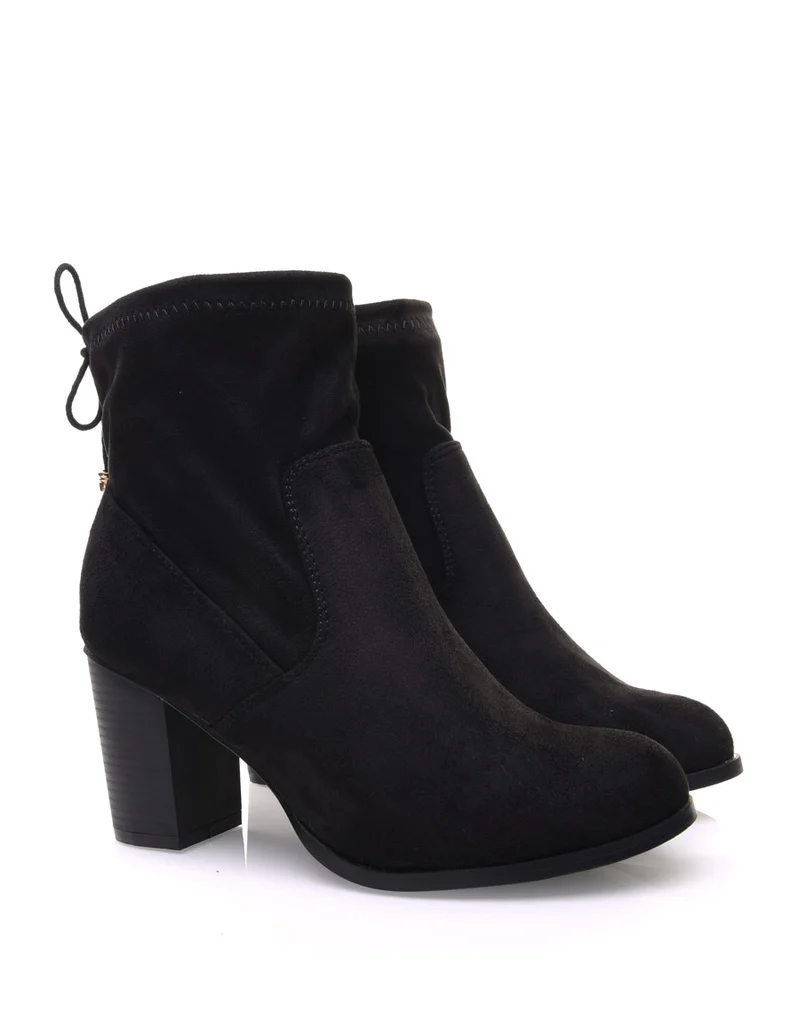 Bottines noires souples en suédine à talons