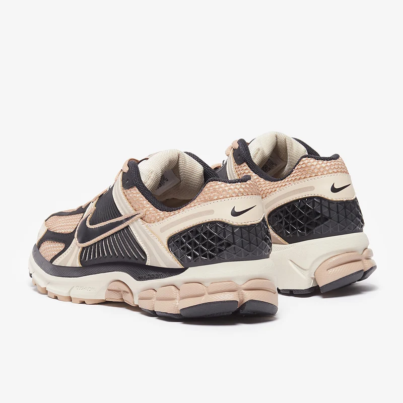 Nike Sportswear Zoom Vomero 5 pour Femme