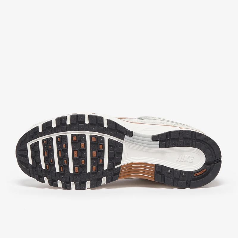 Nike Chaussure P