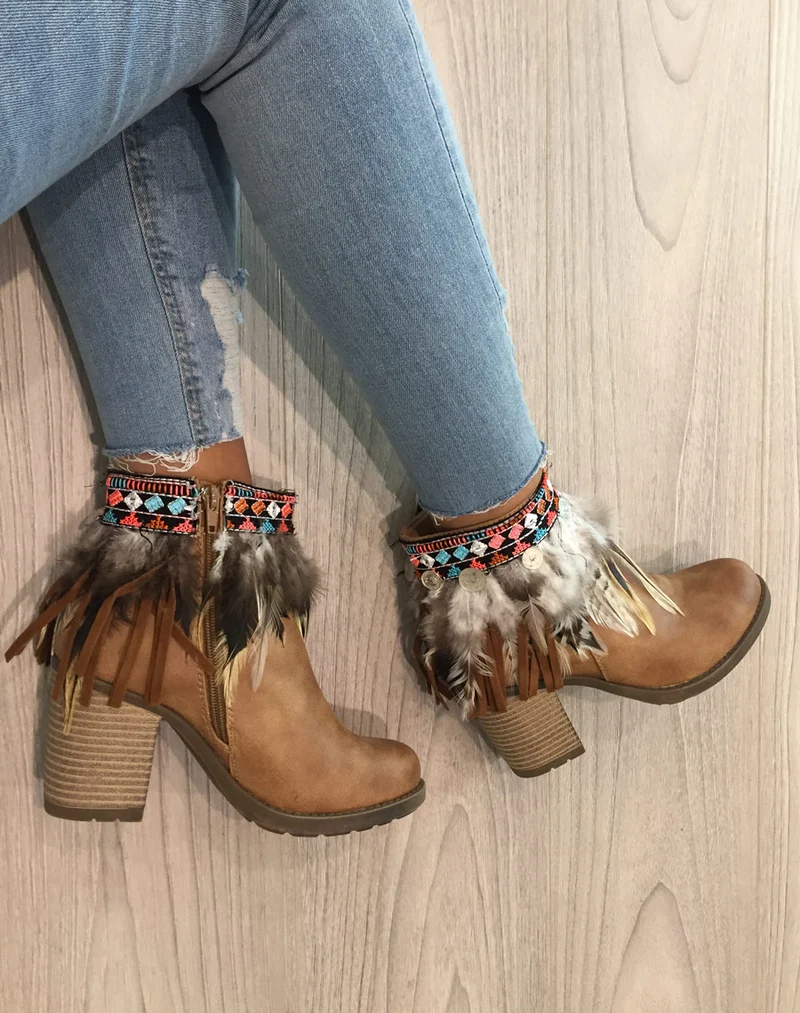 Bottines à talons ethniques camelles