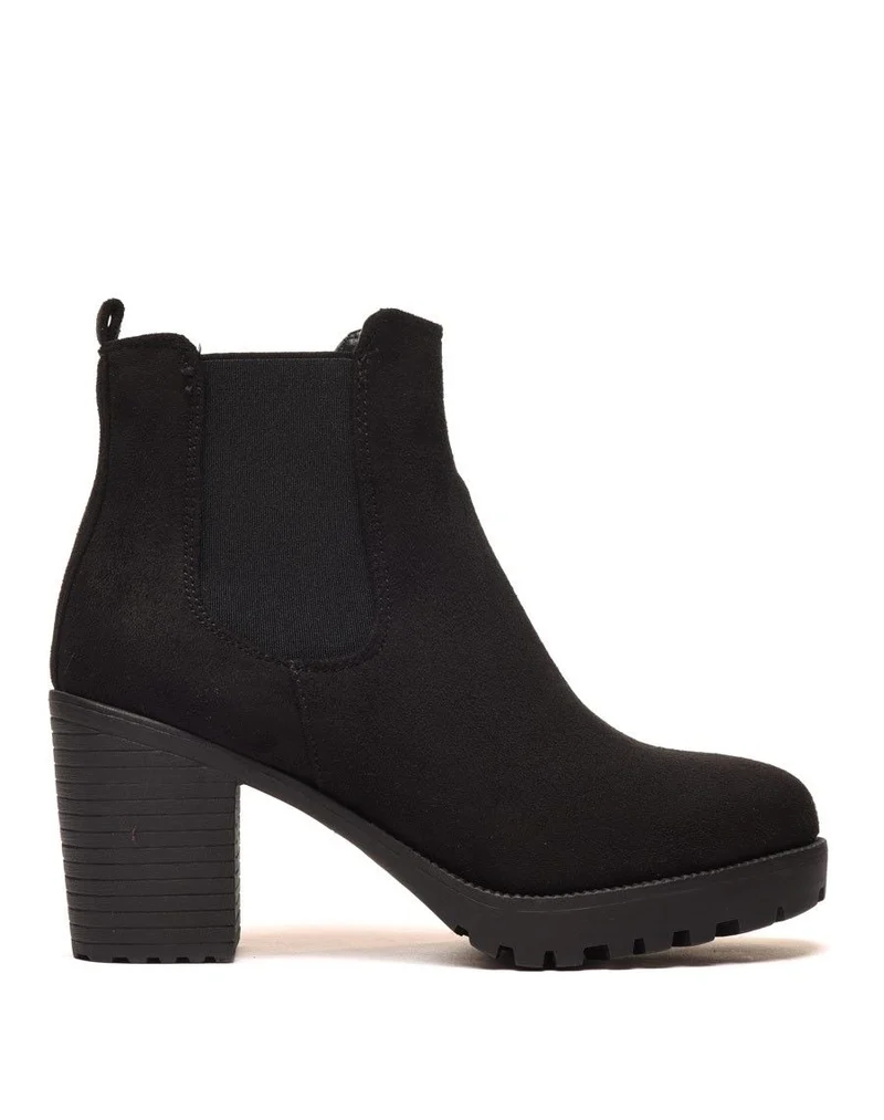 Bottines noires avec semelle crantée & talon mi haut