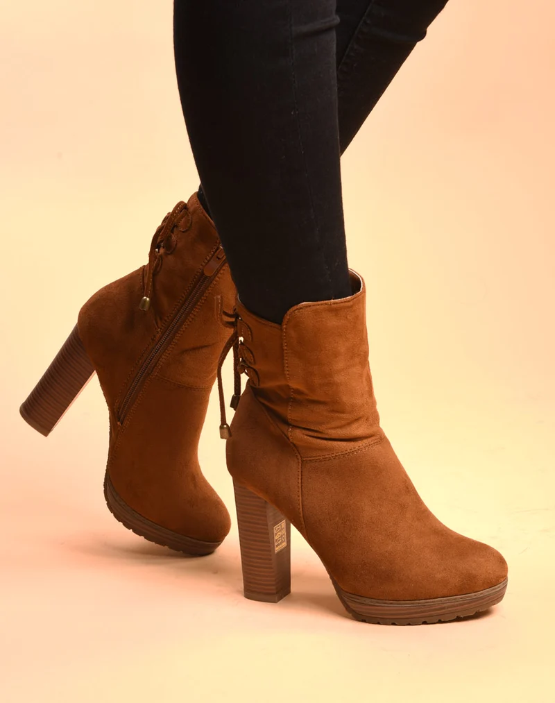 Bottines hautes camel à talons & lacet façon corset