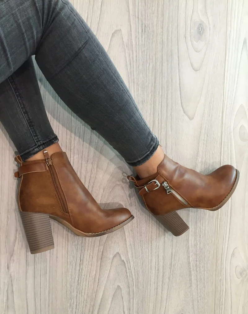 Bottines à talons camel bi matières avec sangle