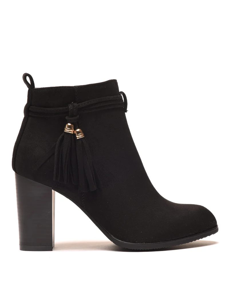 Bottines noires à talons & fines lanières