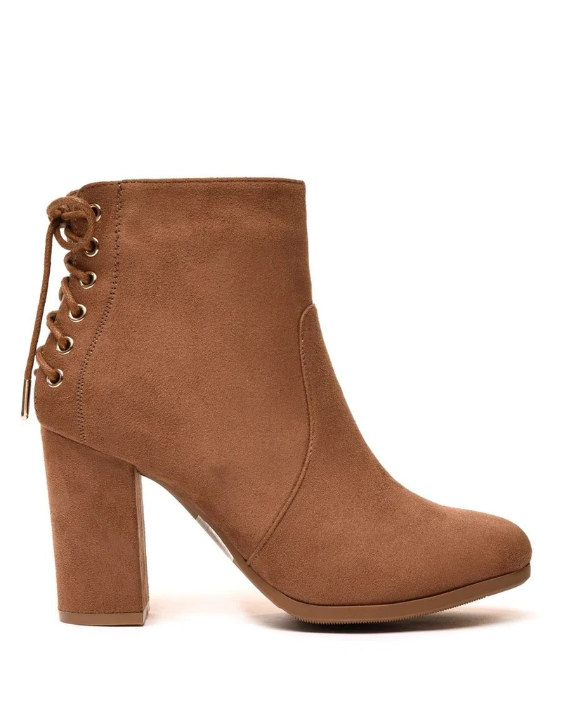 Bottines taupes en suédine à lacets façon corset