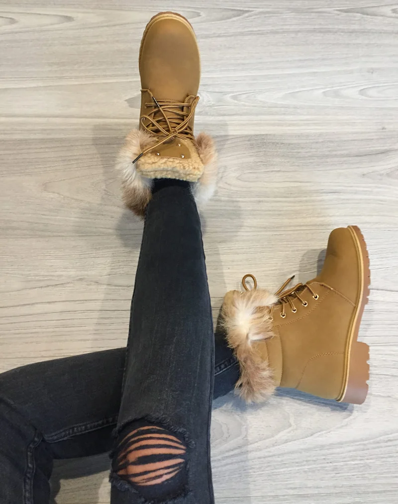 Chaussures montantes à lacets & fourrées camel