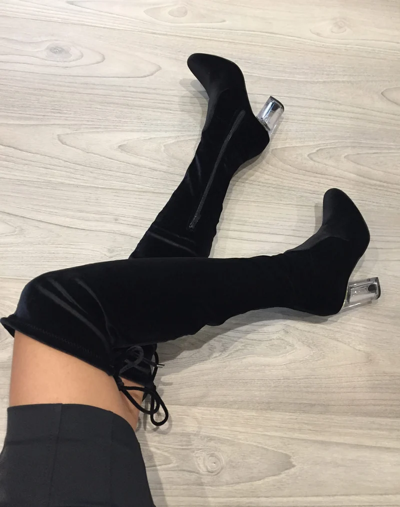 Cuissardes en velours noires à talon transparent