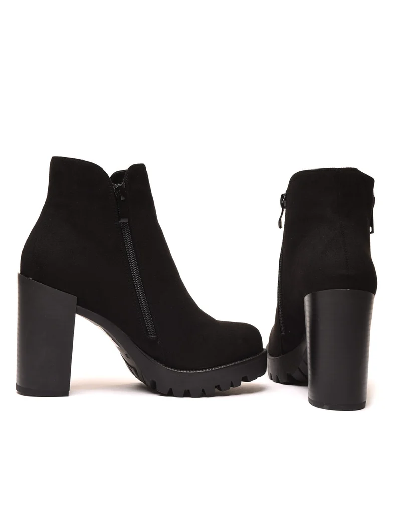 Bottines en suédine noires avec grosse semelle et talon