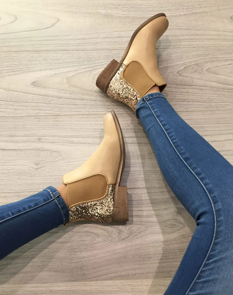 Chelsea boots camel pailletées court