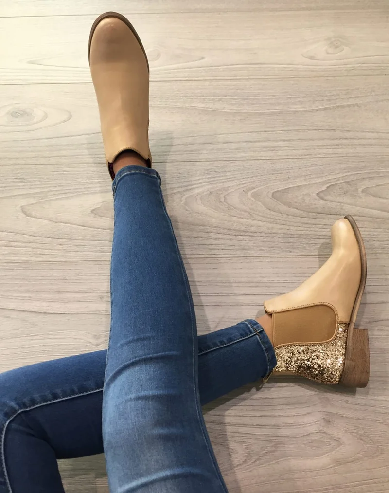 Chelsea boots camel pailletées court