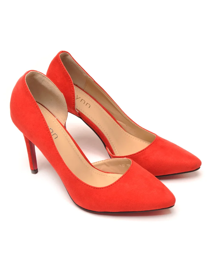 Escarpins rouge asymétrique avec semelles roses