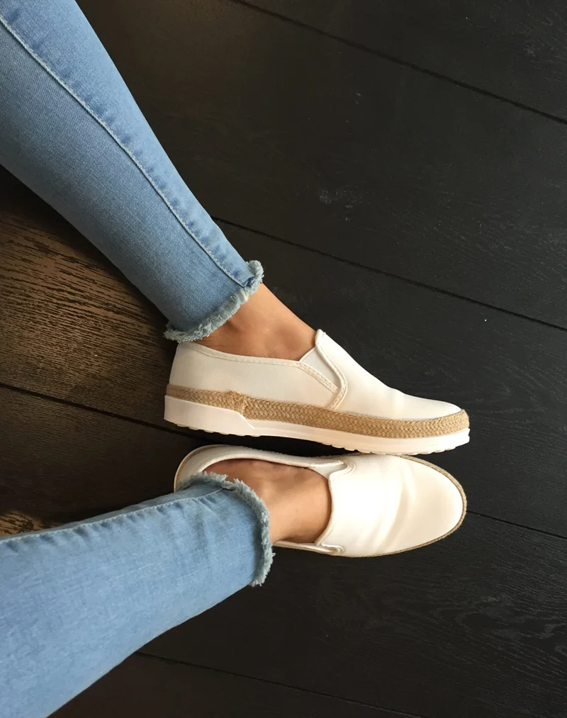Espadrilles blanches style basket