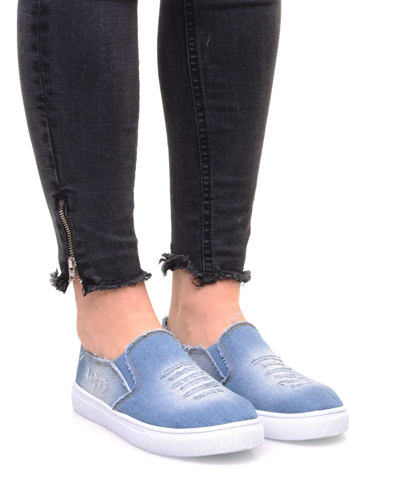 Tennis en jean bleu clair