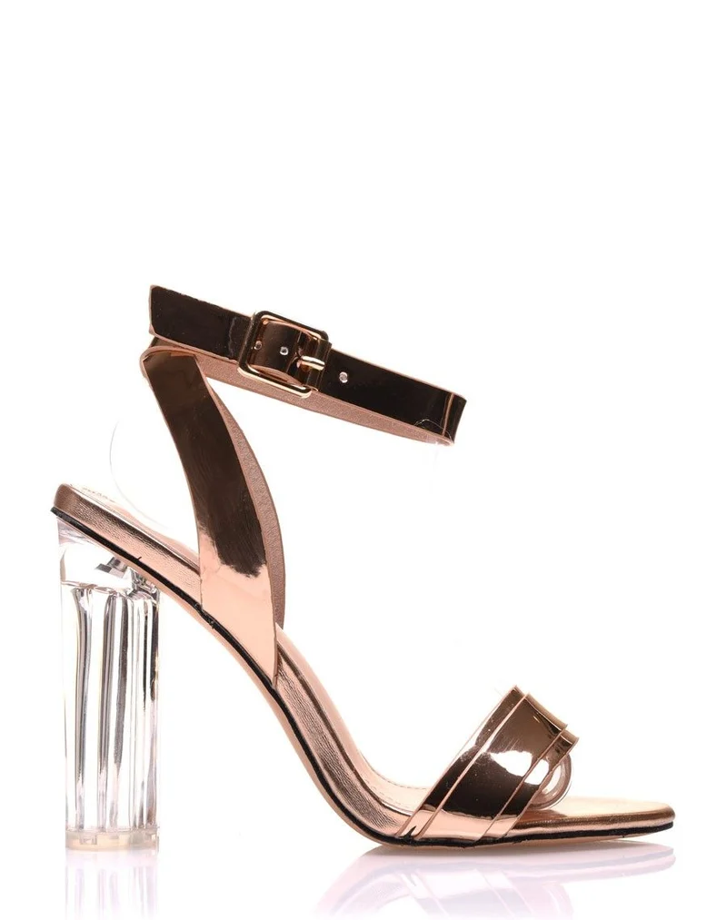Sandales champagne à talons transparents