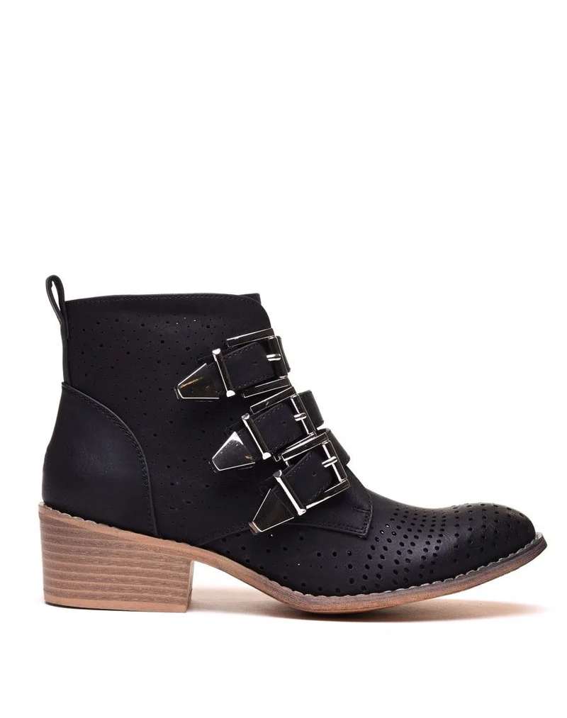 Bottines noires à petits talons