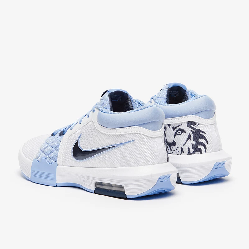 Nike Chaussure de basket LeBron Witness VIII