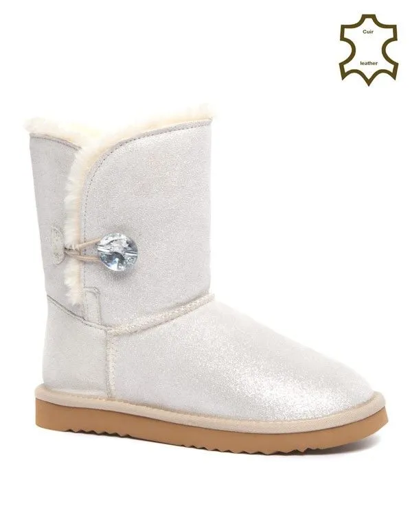 Botte fourrée irisée blanche en cuir à bouton diamant fantaisie