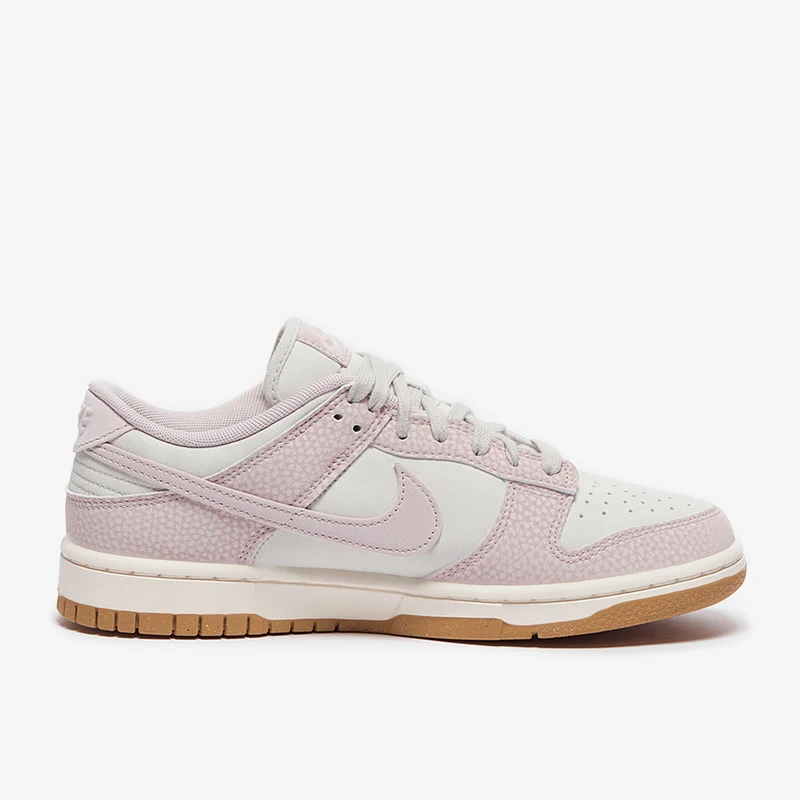 Nike Sportswear Dunk Low PRM NN pour Femme