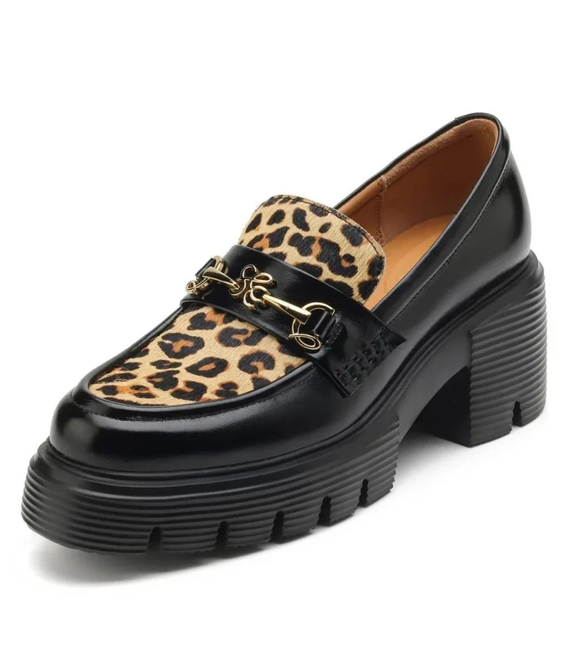 Mocassins Style British Avec Imprimé Léopard Et Boucles Dorées