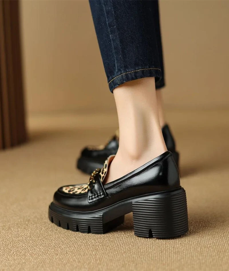Mocassins Style British Avec Imprimé Léopard Et Boucles Dorées