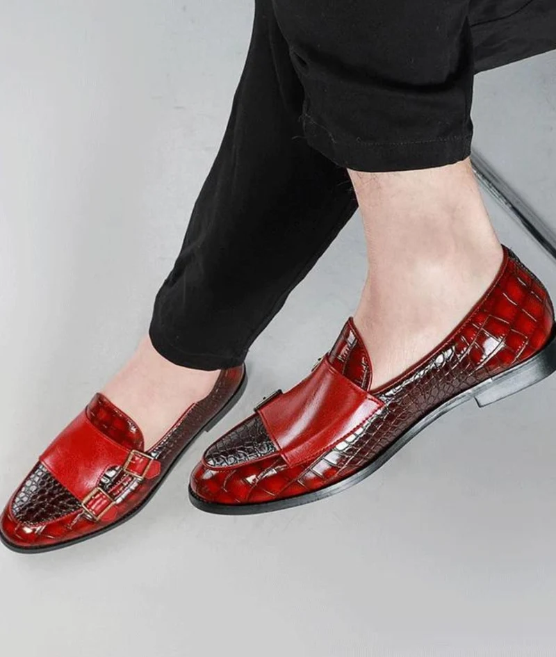 Mocassins En Cuir Vernis Rouge Grain Crocodile