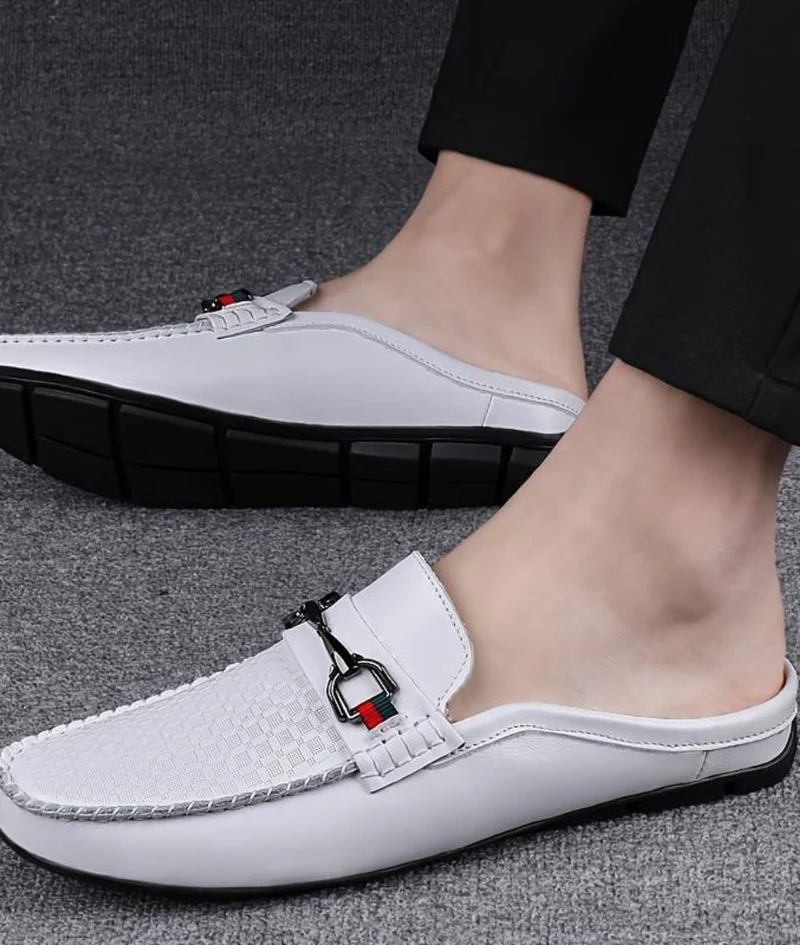 Mocassins Souples Perforés En Cuir Blanc