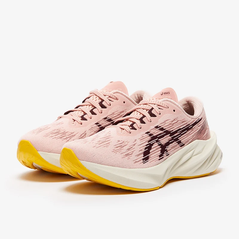 ASICS Womens Novablast 3