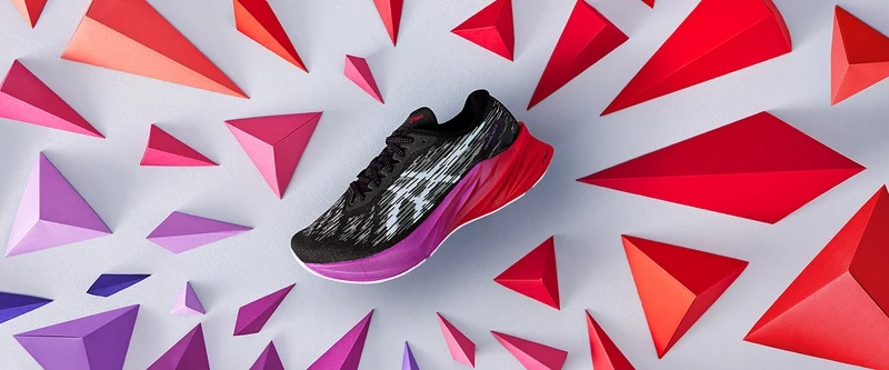 ASICS Womens Novablast 3