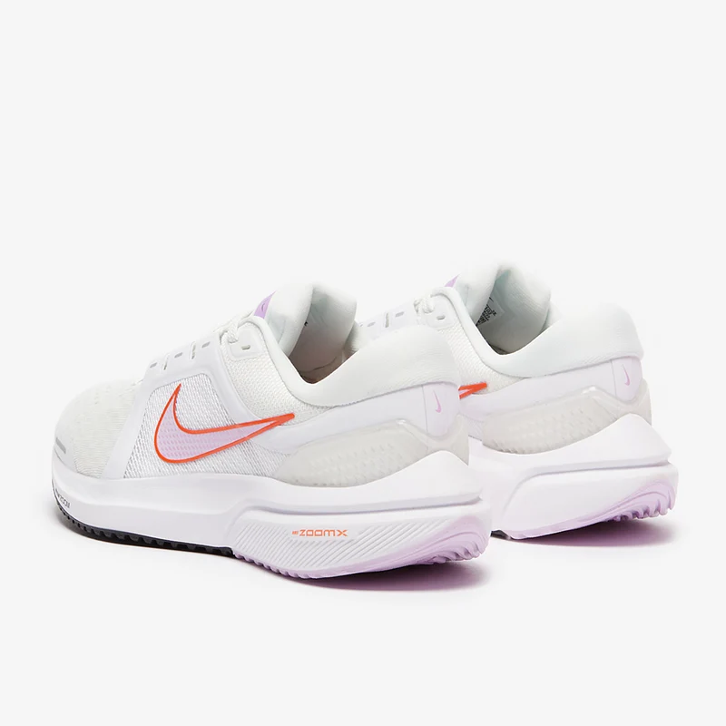 Nike Femme Air Zoom Vomero 16