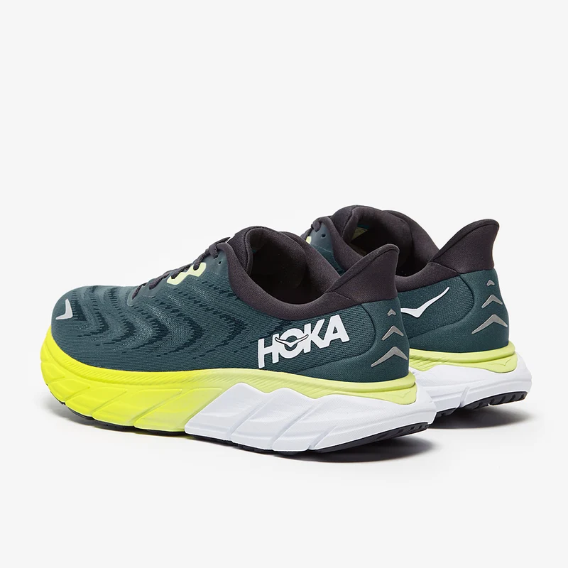 Hoka Arahi 6