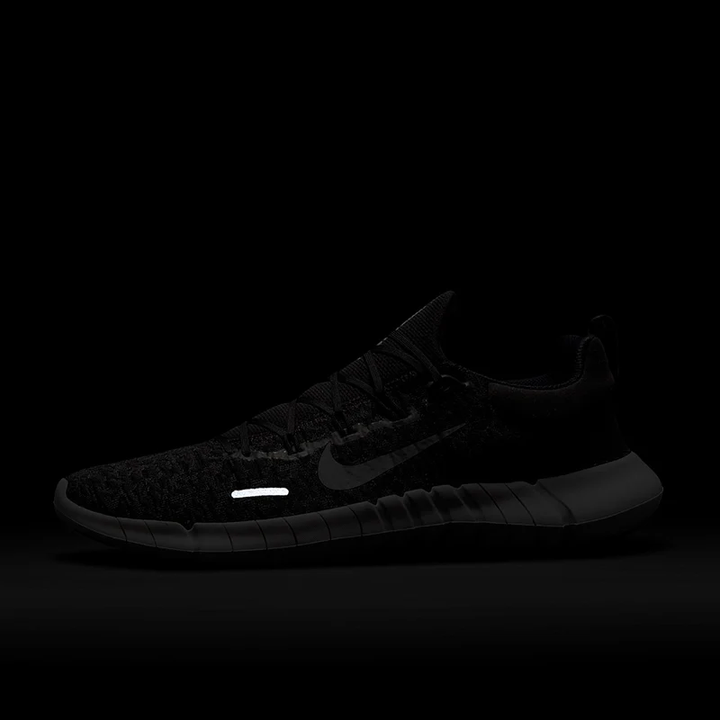 Nike Chaussure de running sur route pour homme Free Run 5.0