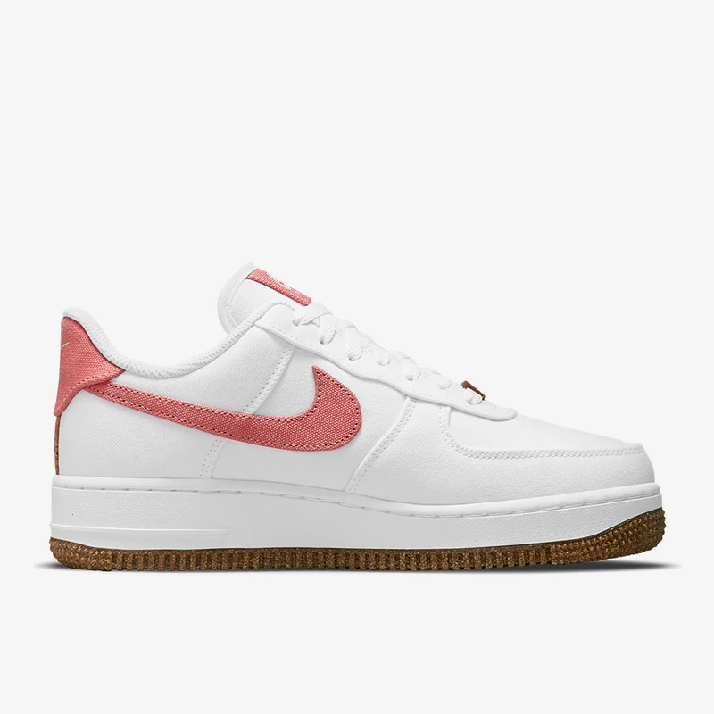 Nike Sportswear Womens Air Force 1 07 SE